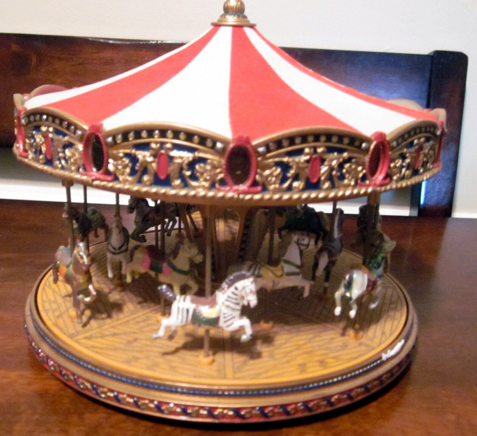 2003 World’s Fair Carousel Gold Label Collection Mr. Christmas in Box