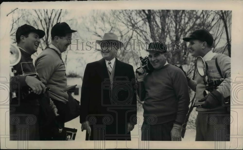 1948 Press Photo White House Photographers Walk With President Truman