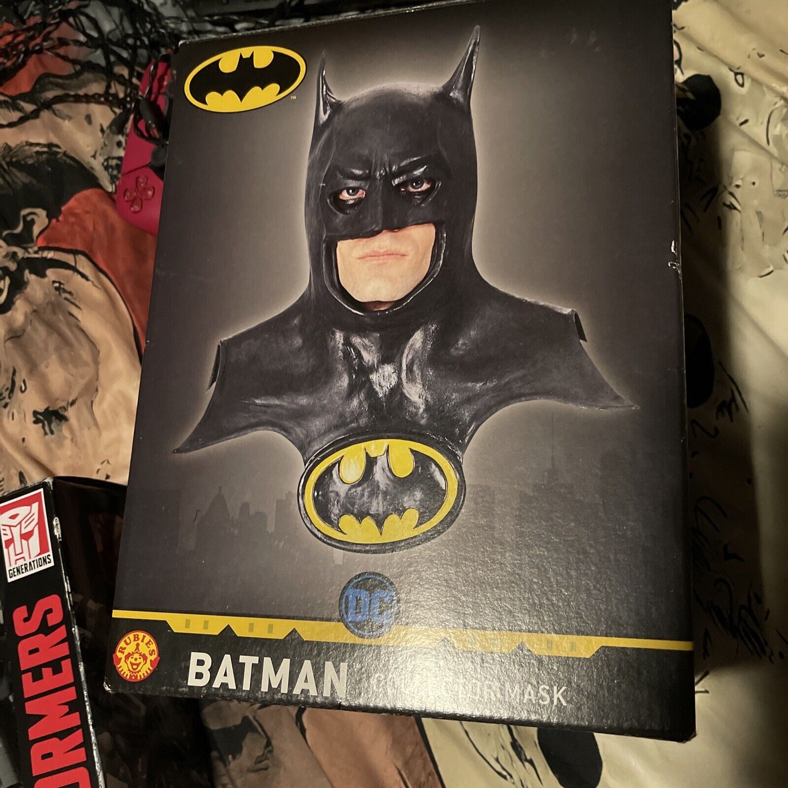 DC BATMAN COLLECTOR MASK LIMITED EDITION RUBIES