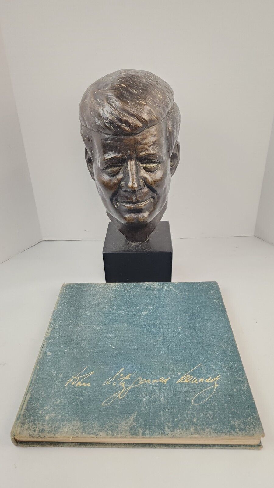 VTG Rare John F. Kennedy H. Heilborn 1963 Bust Sculpture 16\