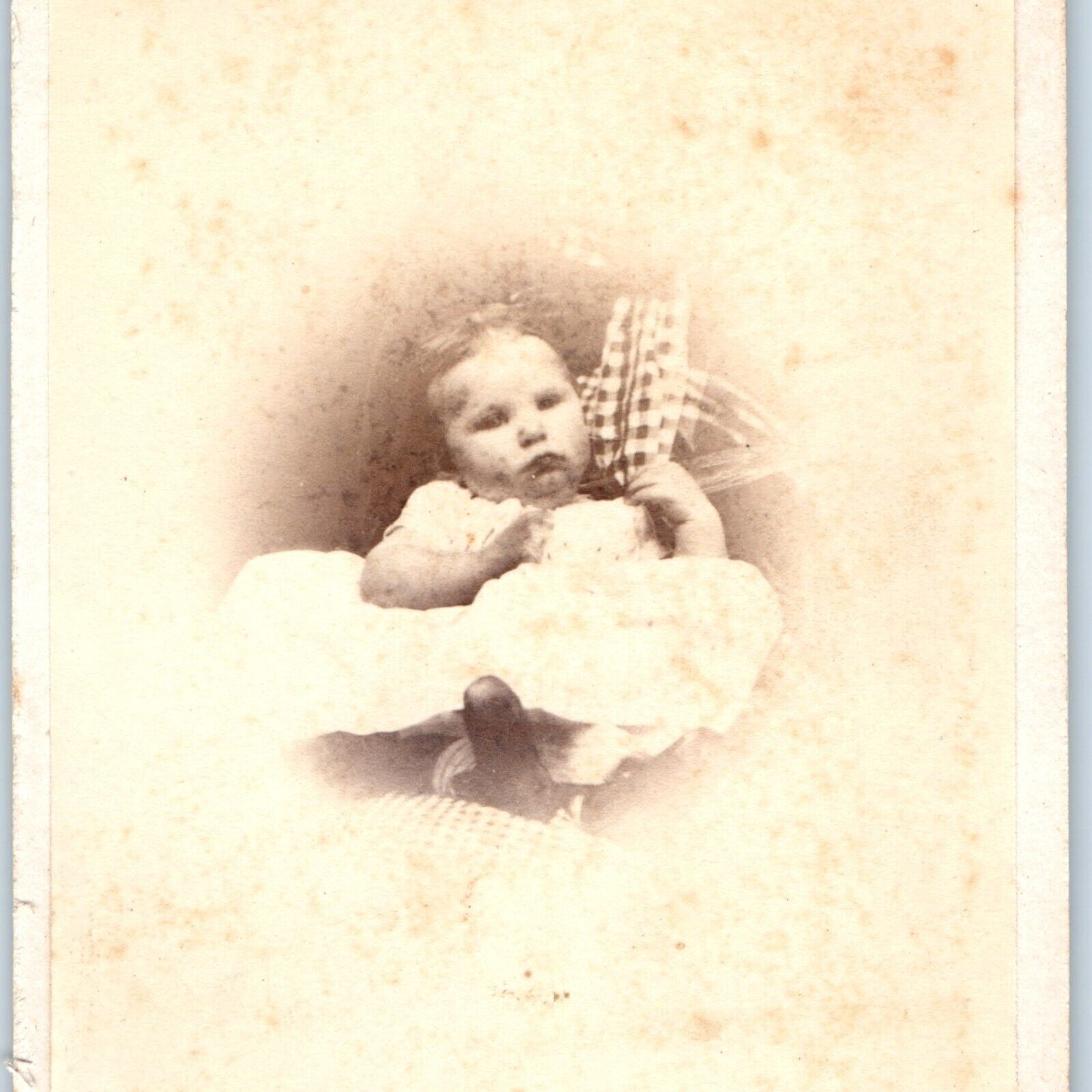 c1870s Cute Baby Girl Amateur CdV Photo Card Child Scarf Dress Antique H27