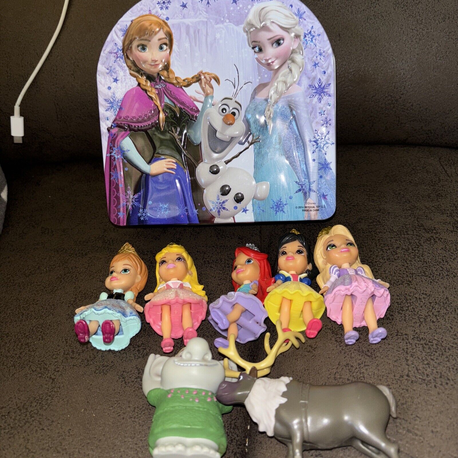 Frozen Tim Purse And Disney princesses figurines