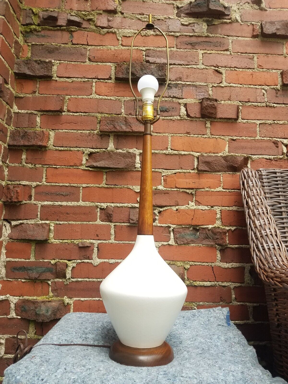 Vintage White Ceramic Walnut Table Lamp Mid-Century Danish Modern MCM
