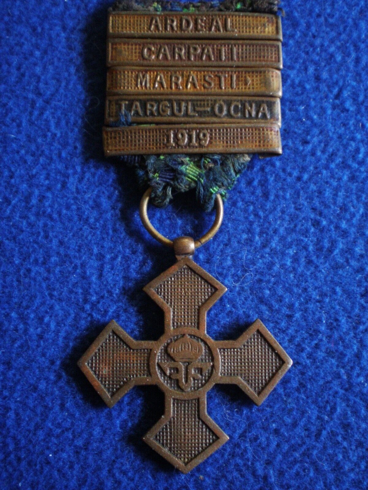 Romania: Commemorative Cross of the War 1916-1918, with 5 Campaign Bars