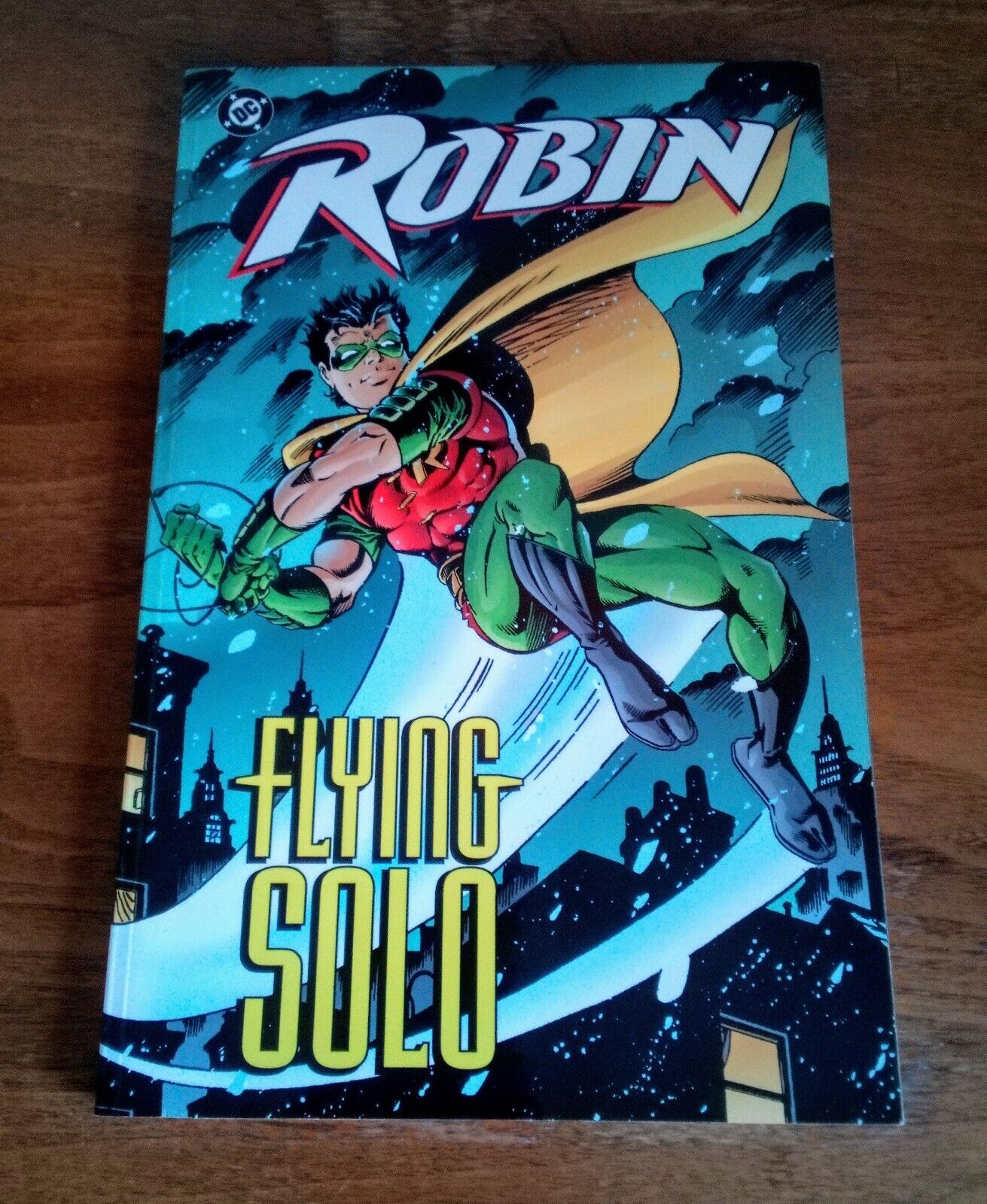 Robin: Flying Solo (DC Comics September 2000)