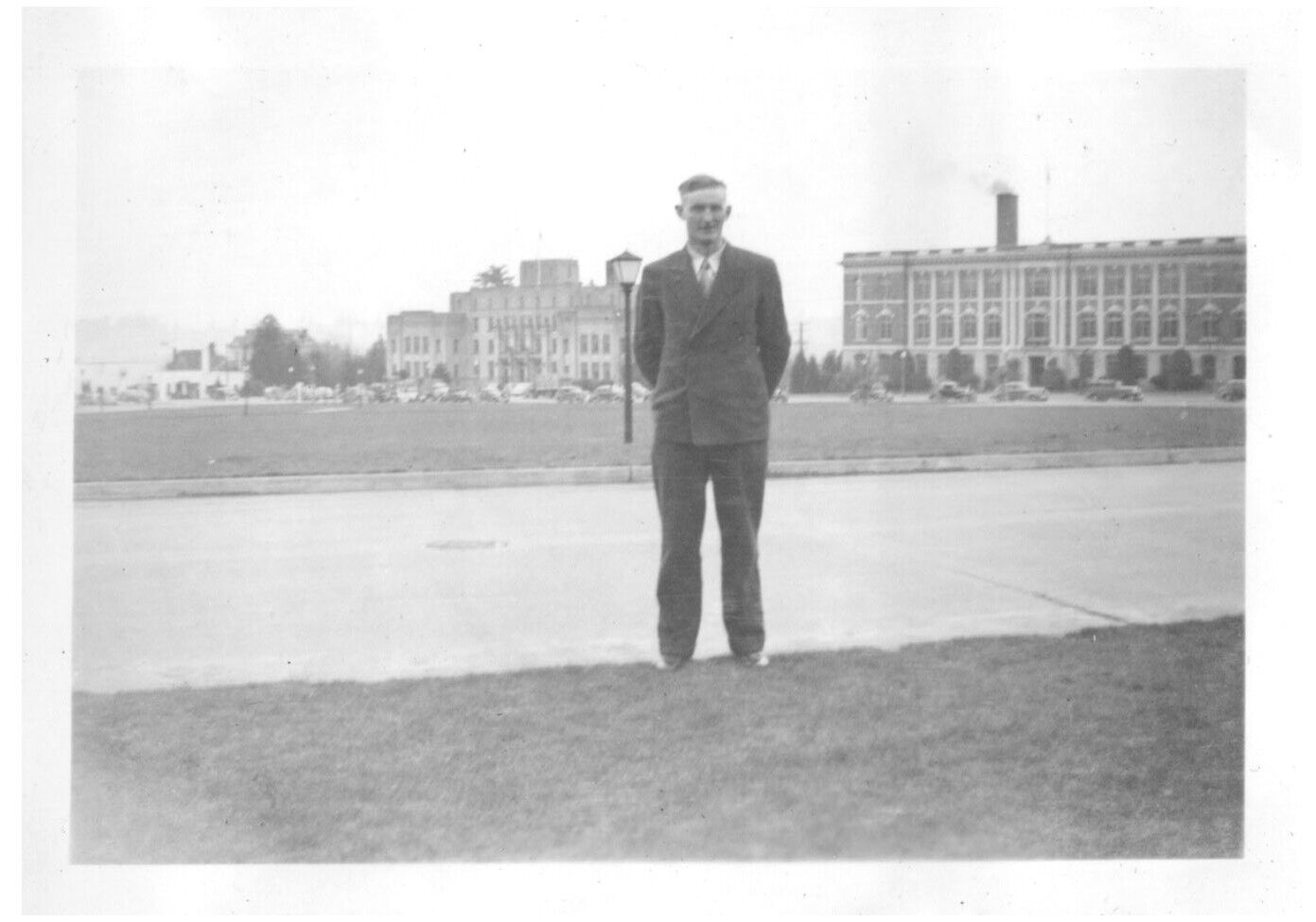 YOUNG MAN BY THE FACILITIES,SOMEWHERE IN MICHIGAN,1939.VTG 3.5\