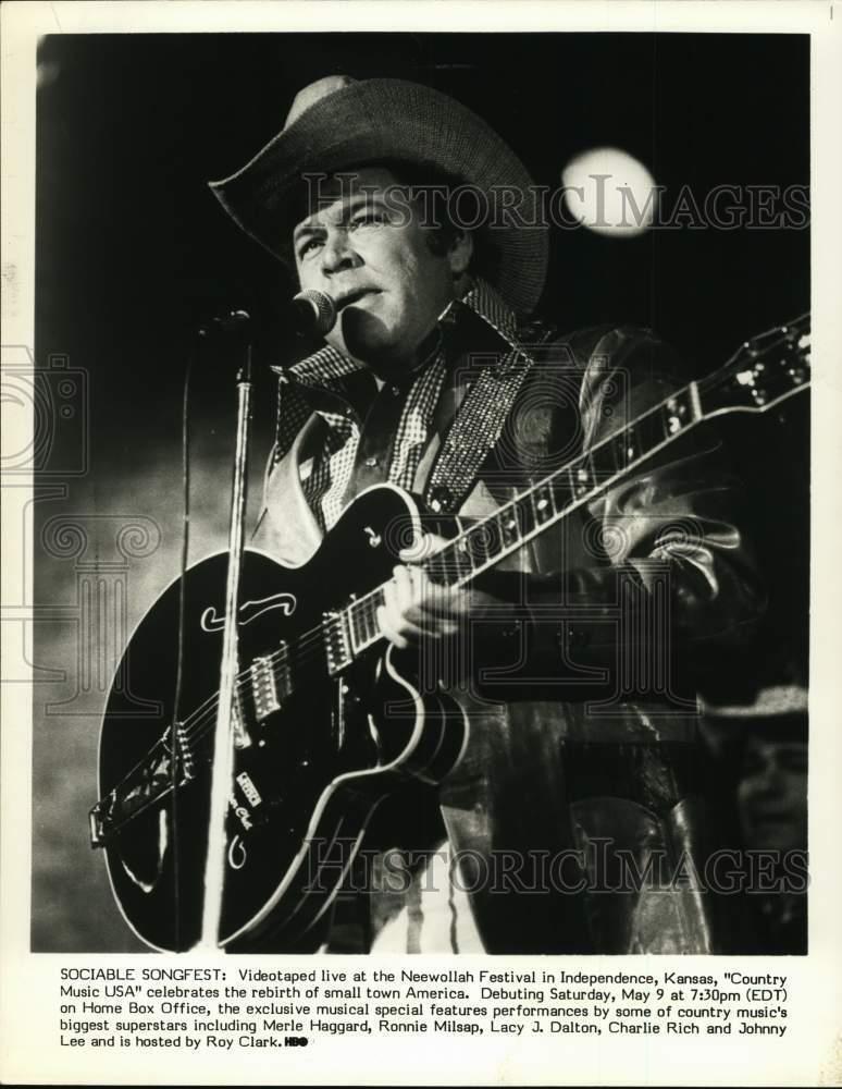 1981 Press Photo American Singer Roy Clark in \