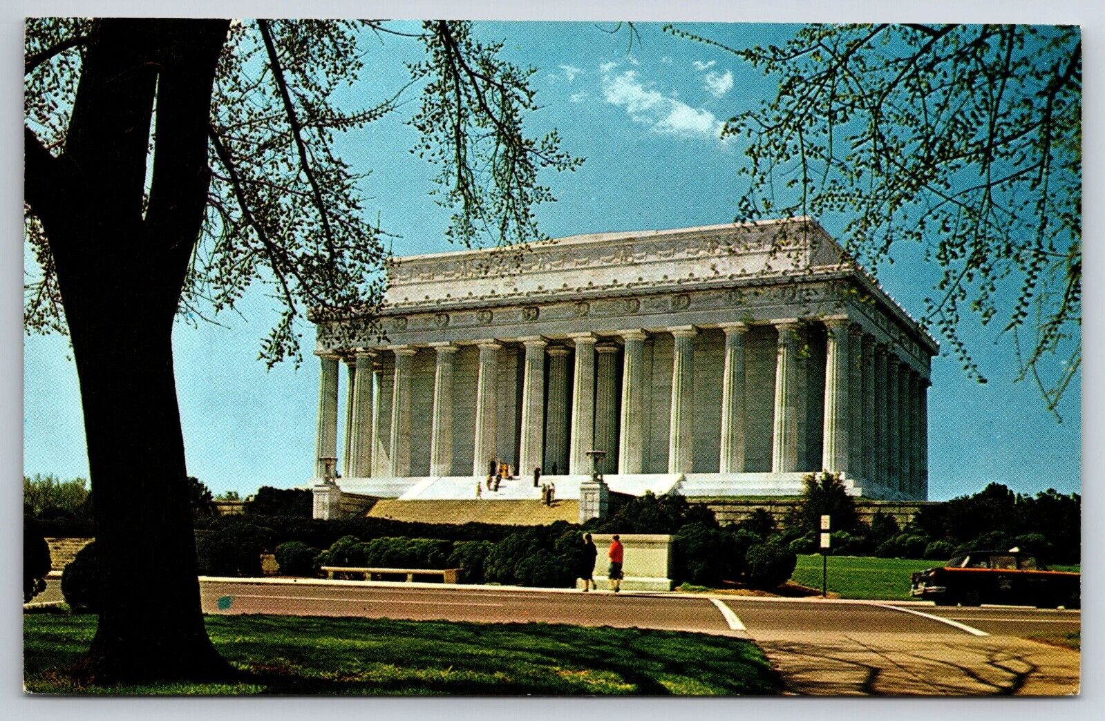Postcard - The Lincoln Memorial - Washington DC