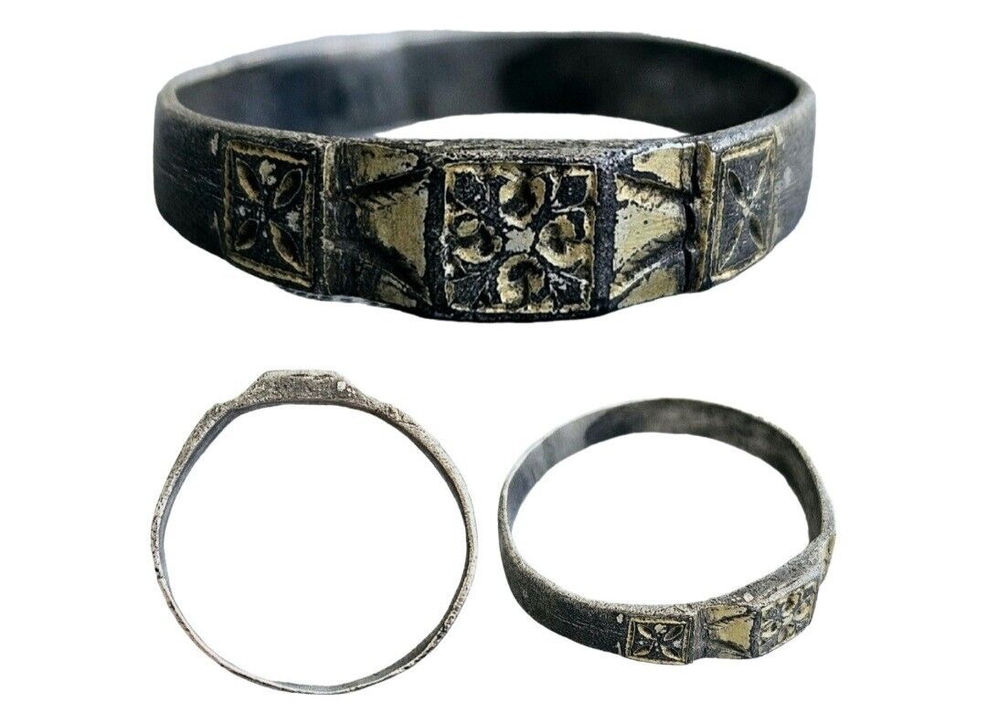 Silver-gilt Medieval finger ring with saltire cross's circa 12th century AD