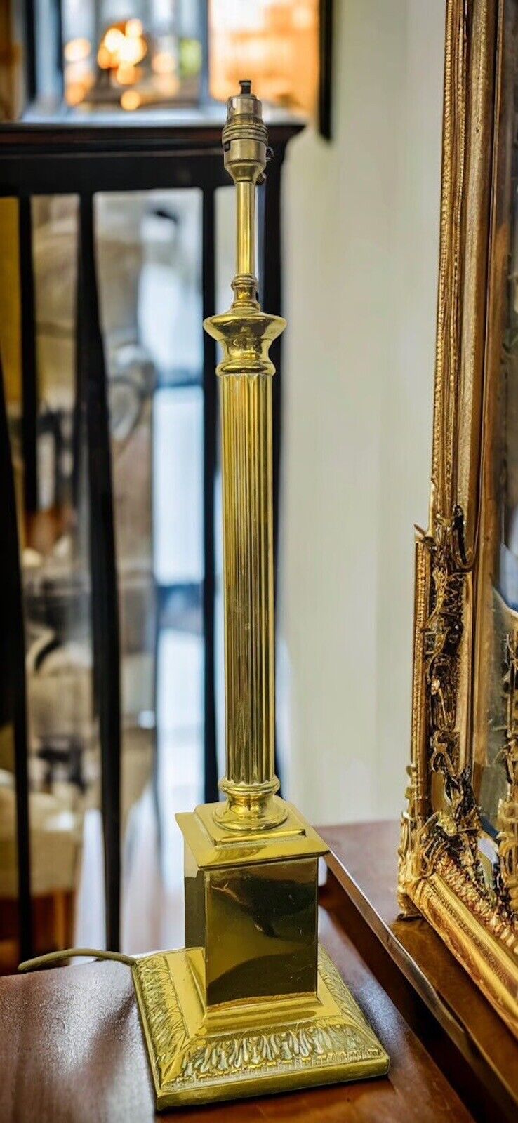 Antique Large Heavy Top Quality Corninthian Brass Table Lamp - 72cm High