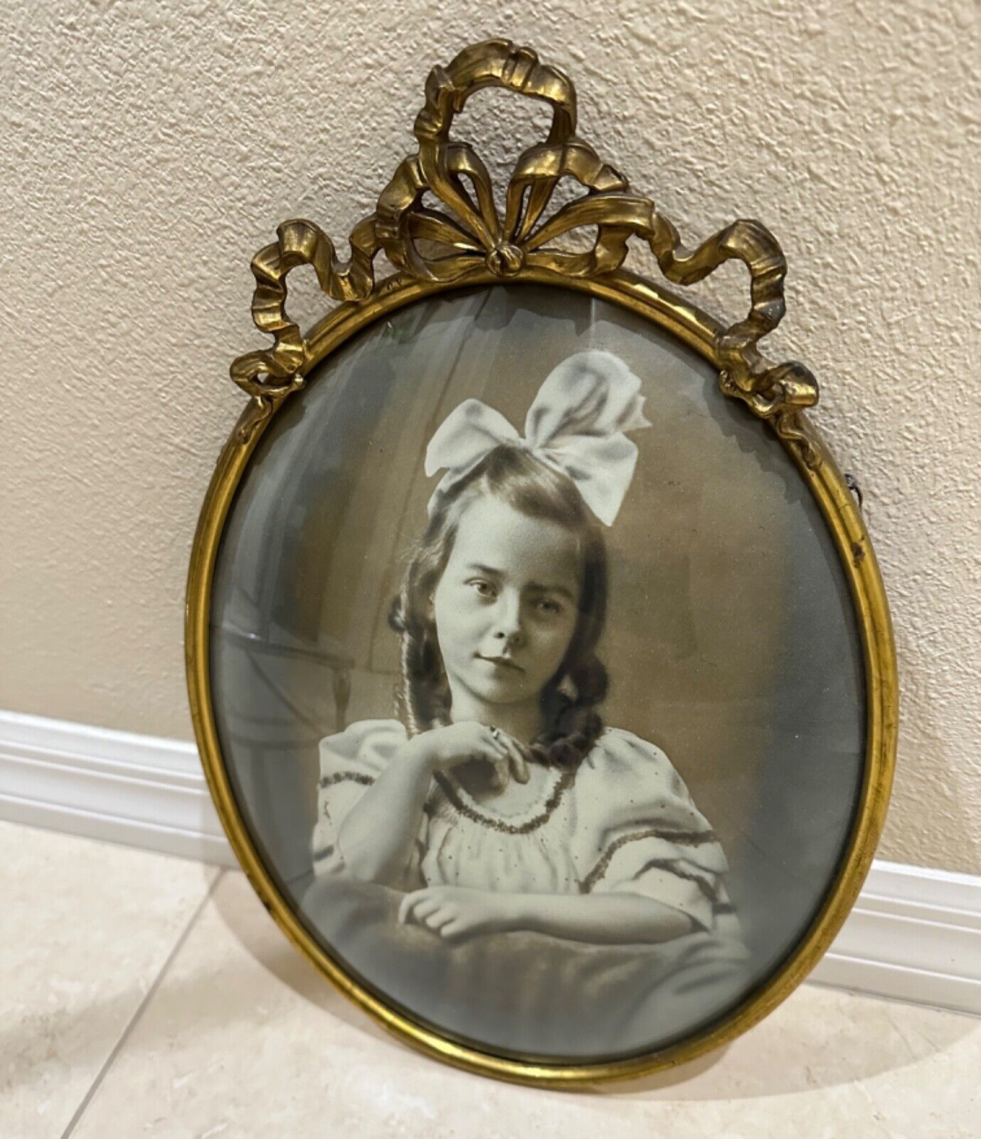 Vintage Victorian Gold Metal Frame Bow Bubble Glass Victorian Photograph 14 X 11