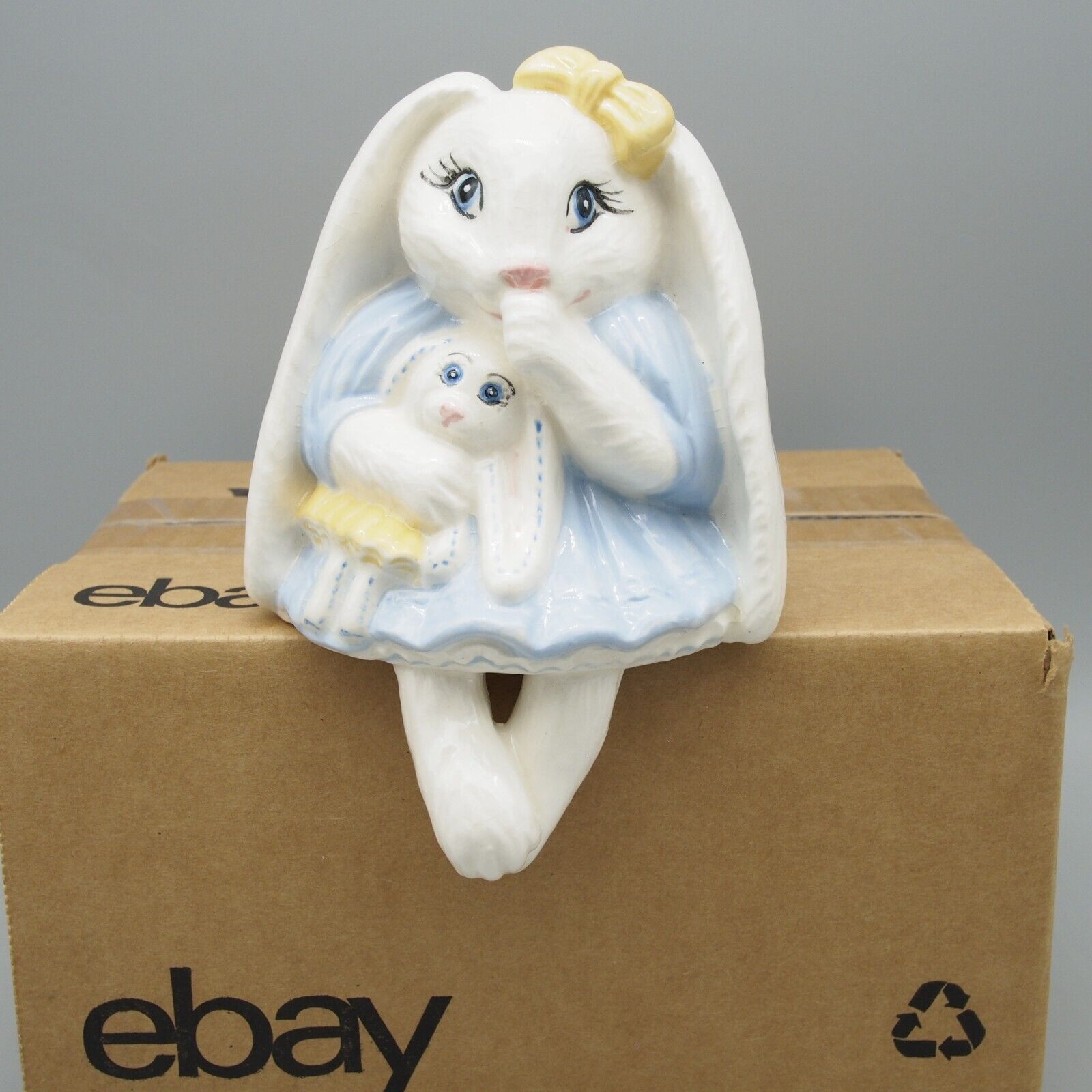 MAYCO Bunny Shelf Sitter 1994 Ceramic Figurine VTG