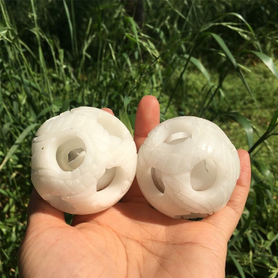 1PC 50mm+ Natural White Jade Exquisite Ball