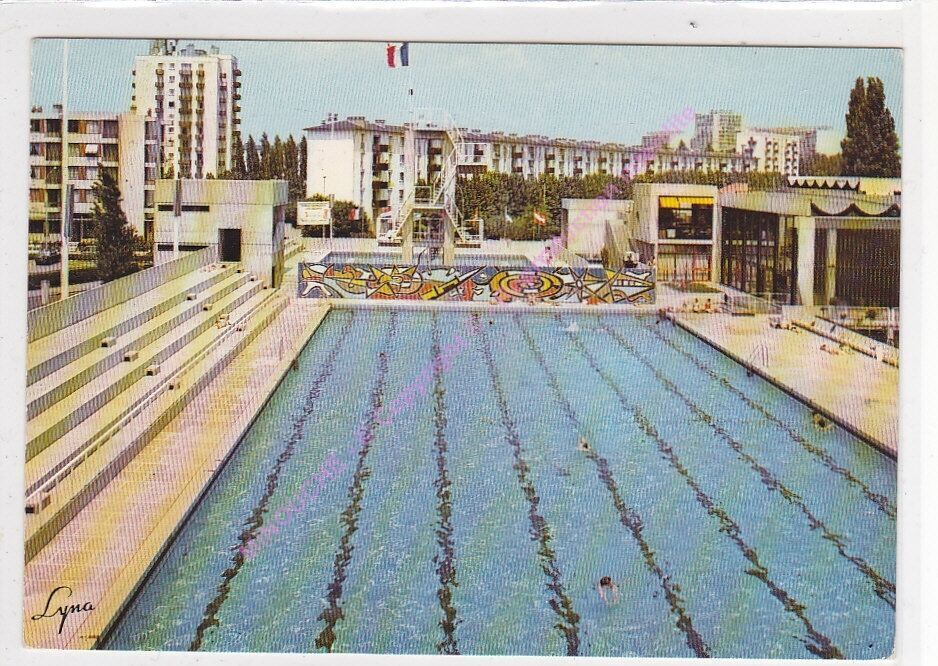 Cpsm 94800 Villejuif La Swimming Pool EDT Bee ca1981