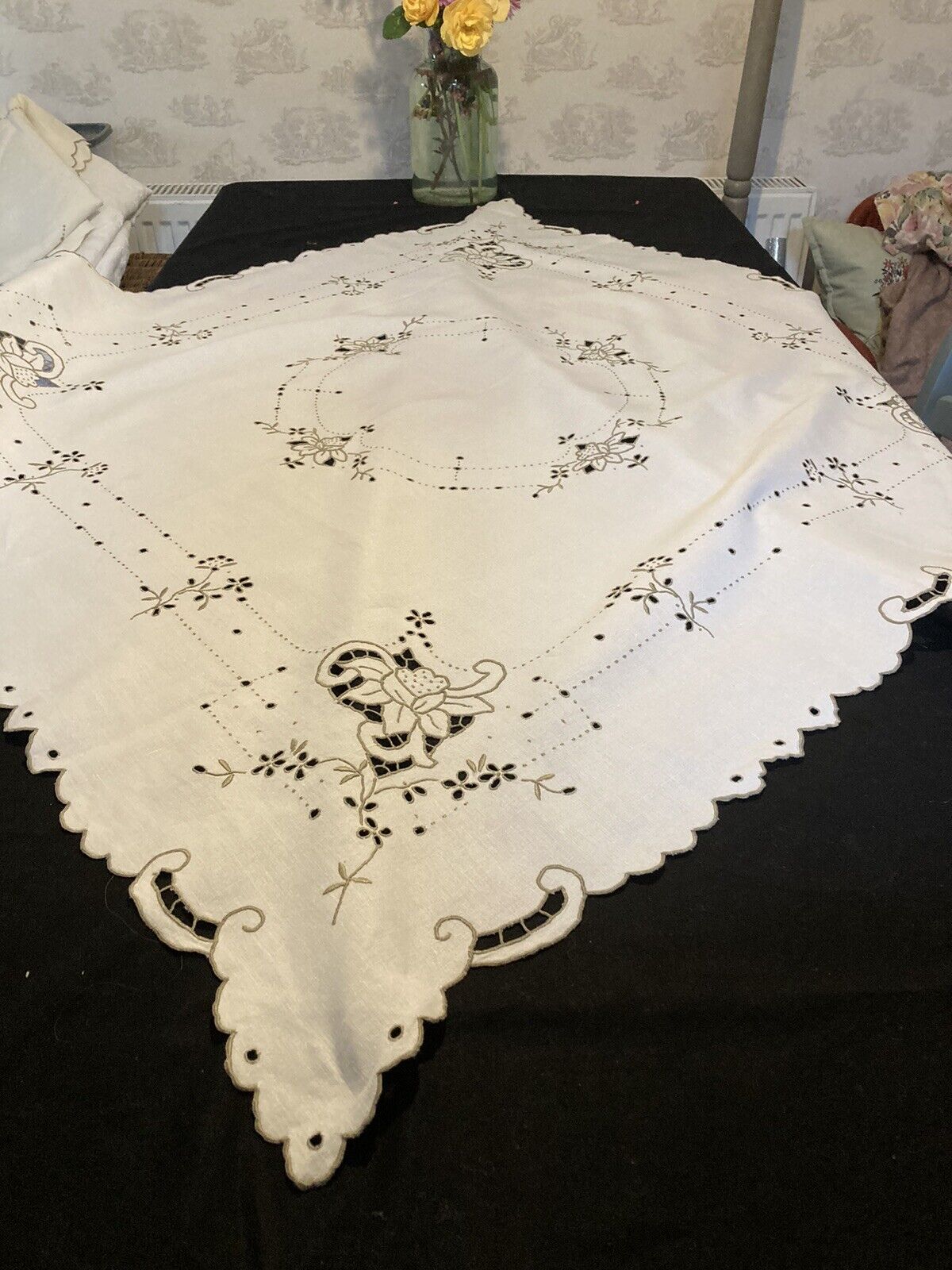 Vintage hand embroidered Madeira linen tablecloth ~ Florals