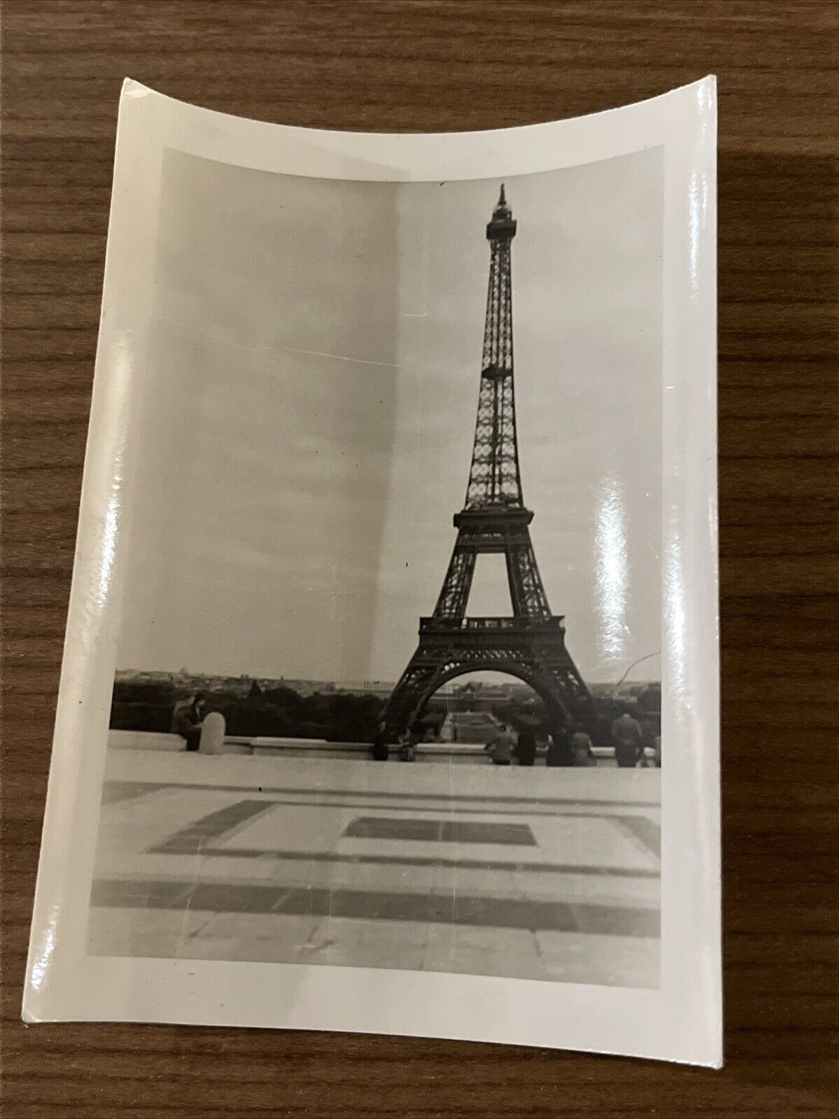 PARIS FRANCE EFFIEL TOWER ORIGINAL VINTAGE PHOTO 99 CENTS 89 postage Great IMAGE