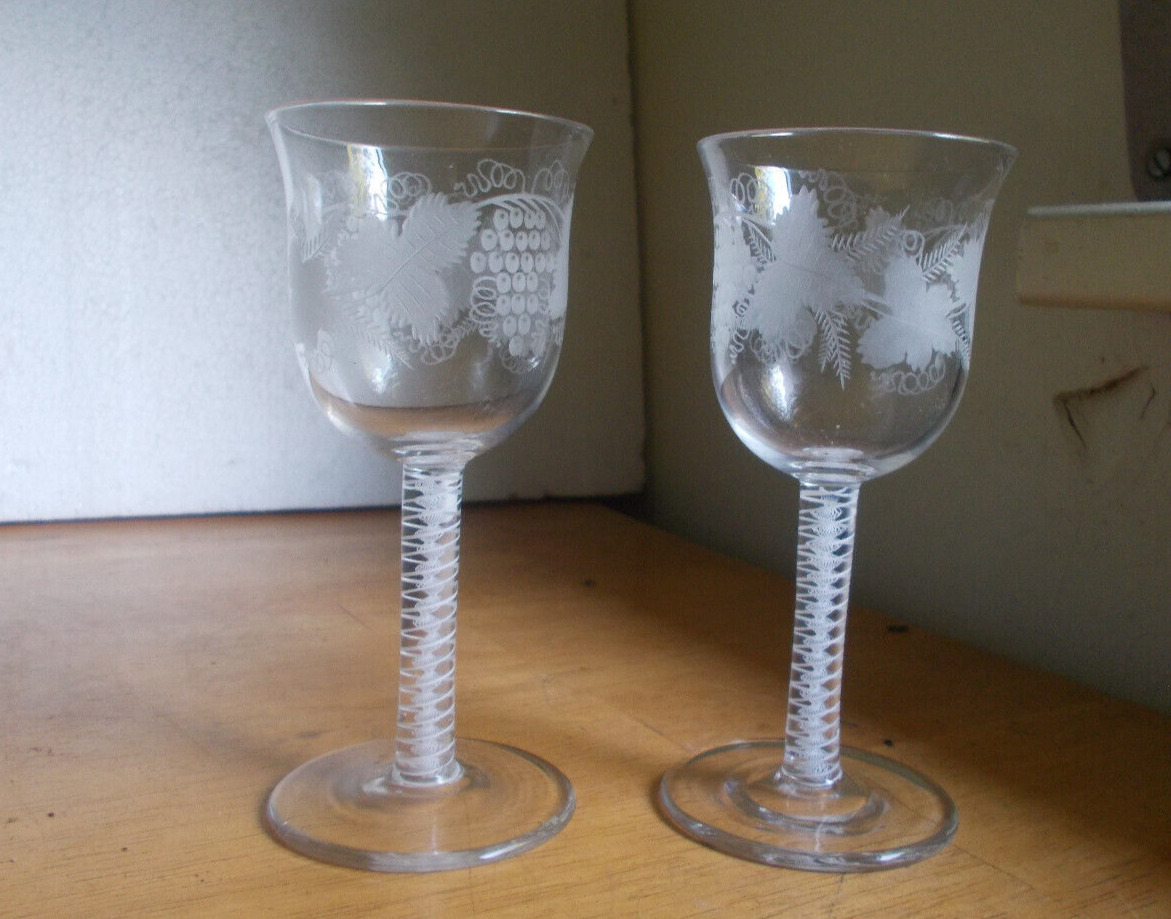BEAUTIFUL MATCHING PAIR OF OPAQUE TWIST STEM WINE GLASSES ENGRAVED GRAPES &VINES
