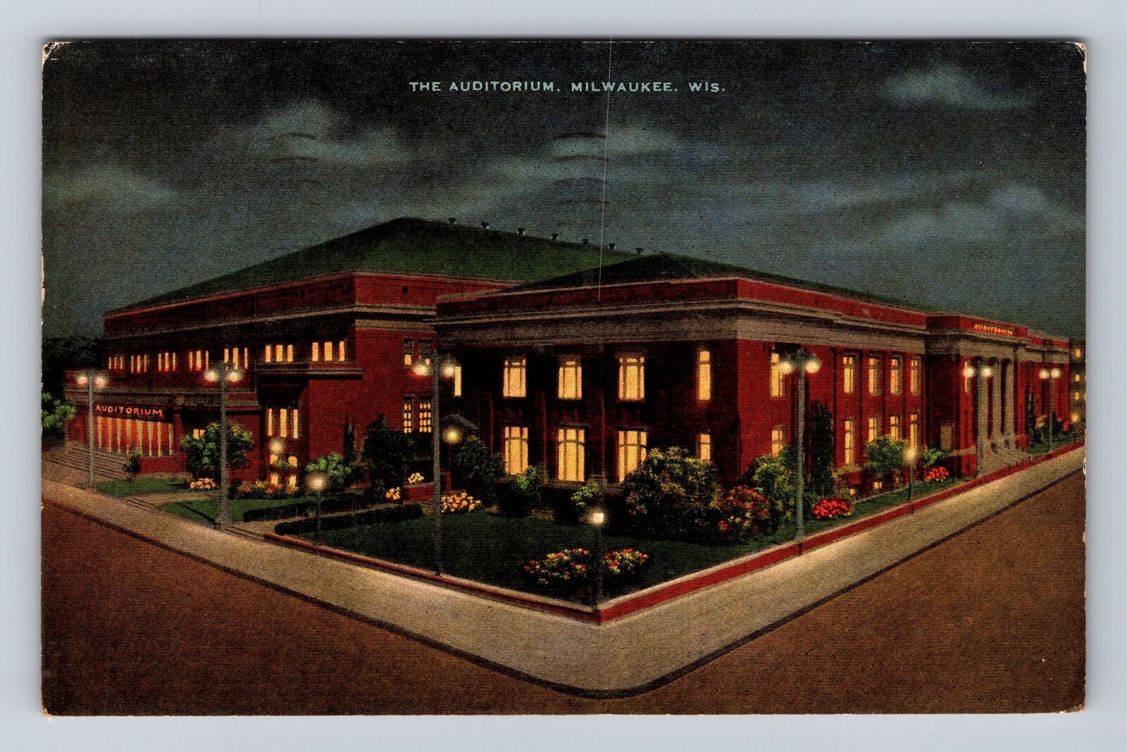 Milwaukee WI- Wisconsin, The Auditorium, Antique, Vintage c1945 Postcard