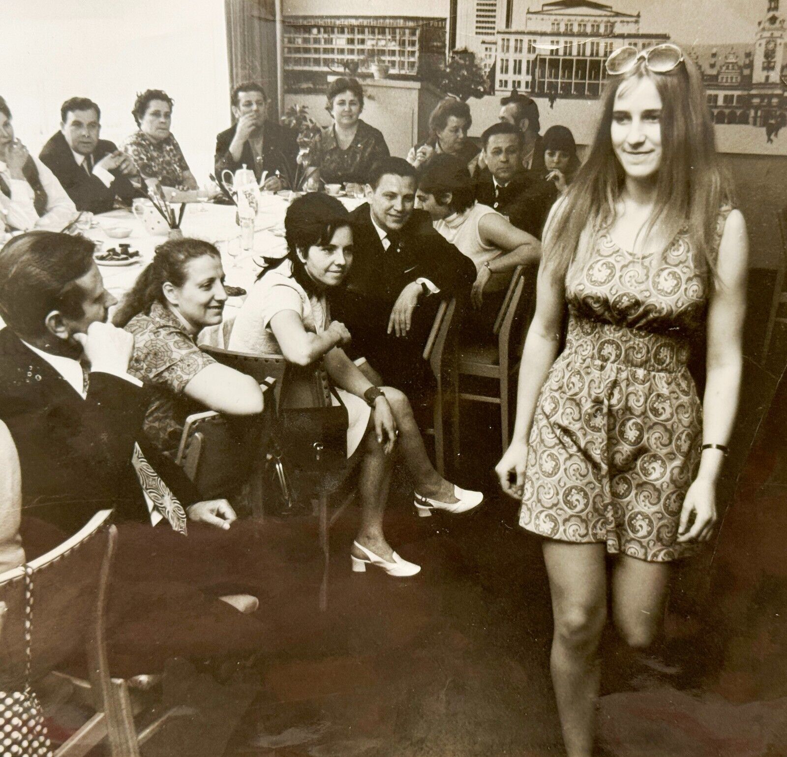 1970s Young Pretty Rita Model Admiring Glances Leipzig Vintage Photo Snapshot