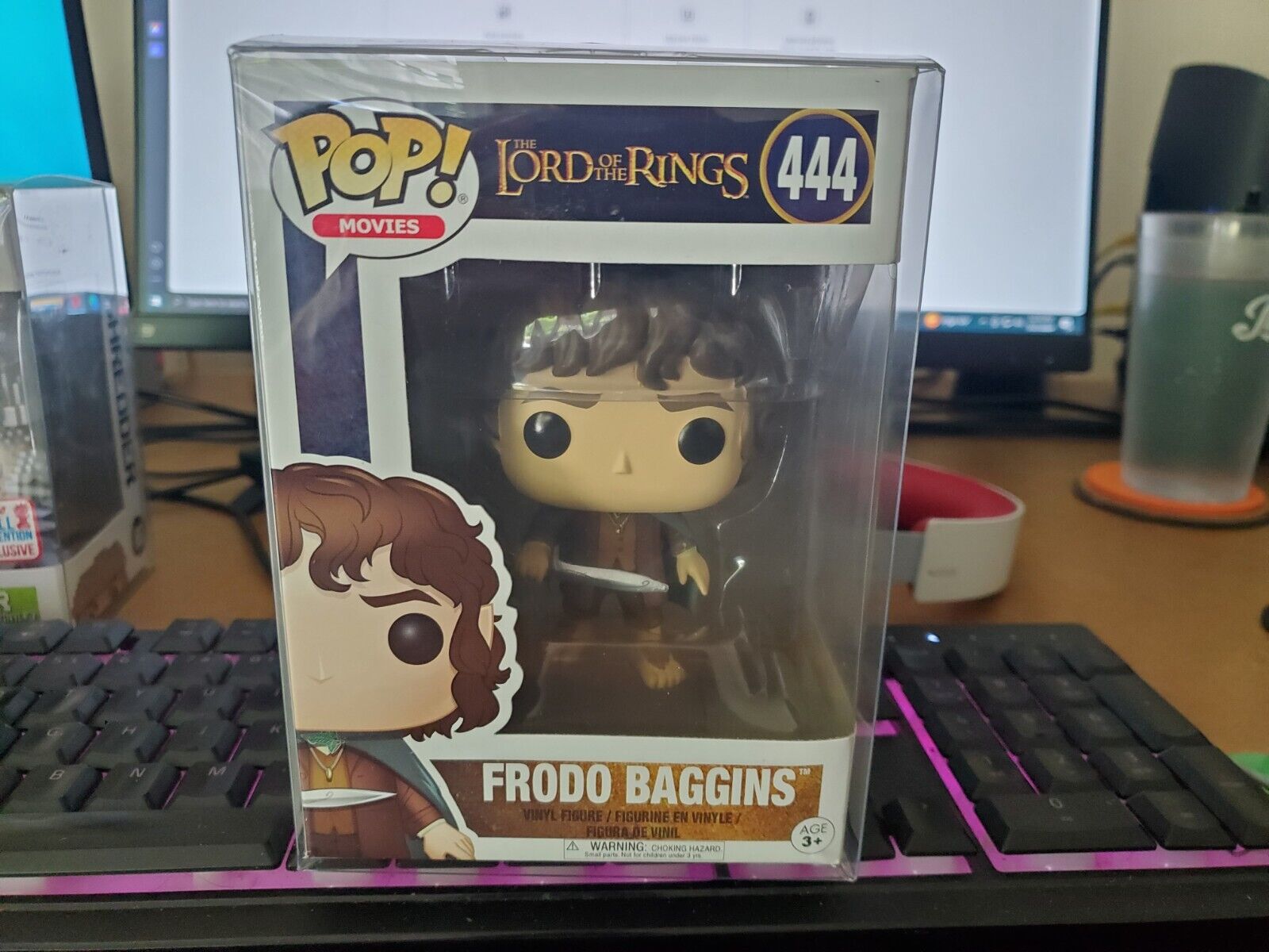 Funko POP Movies The Lord of the Rings Frodo w/ The Ring SDCC 2023 w/ Protector