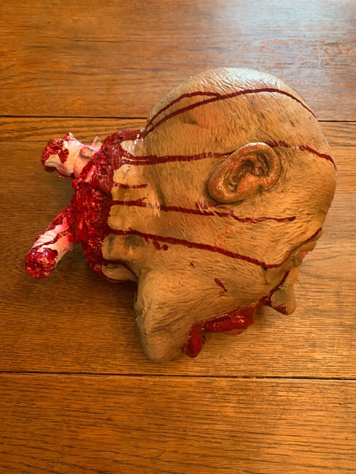 Severed and Smashed Bloody Life Size Head Prop Halloween Haunted House NEW