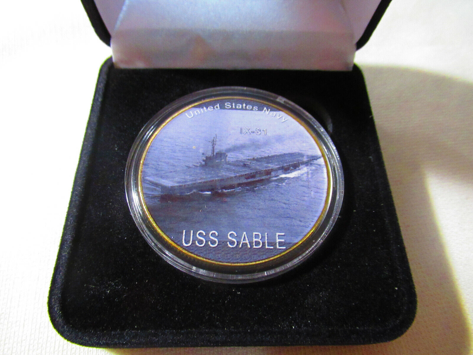 US NAVY - USS SABLE ( IX-81 ) Challenge Coin w/ Presentation Box
