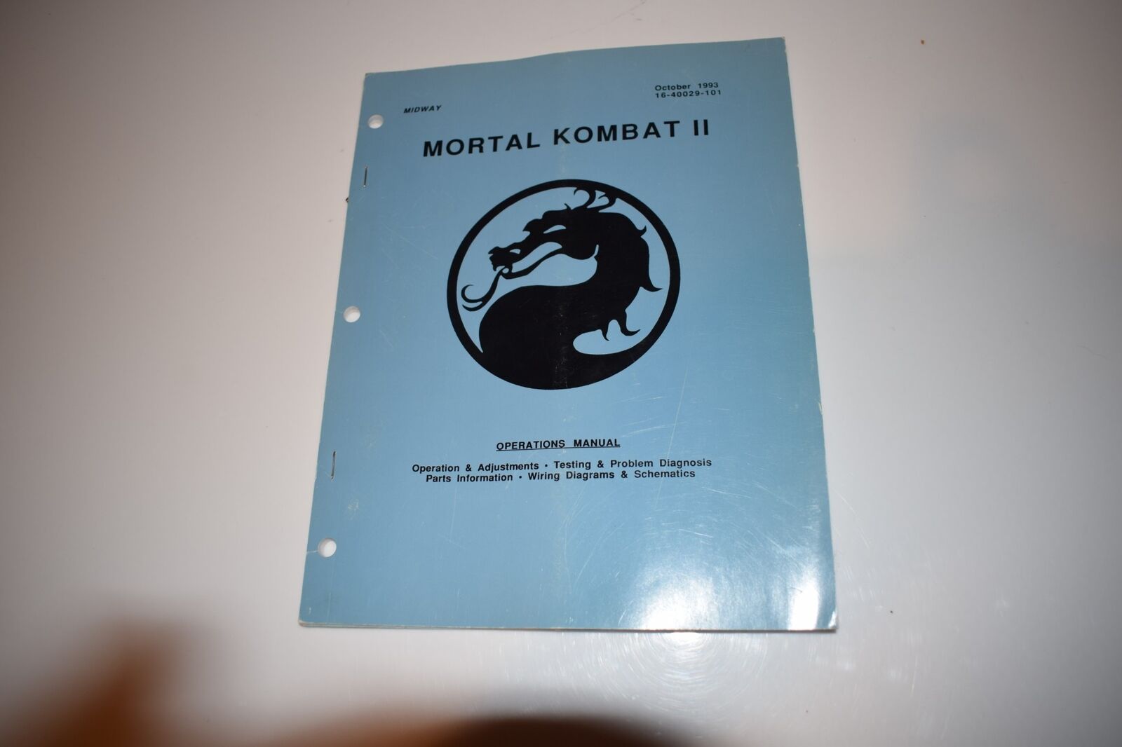 MORTAL KOMBAT II OPERATIONS MANUAL MIDWAY OCTOBER 1993 16-40029-101 (BOOK750)