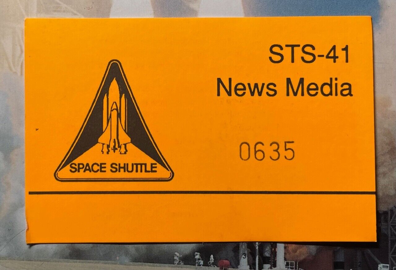 STS-41 NASA OBSOLETE ORANGE NEWS MEDIA BADGE