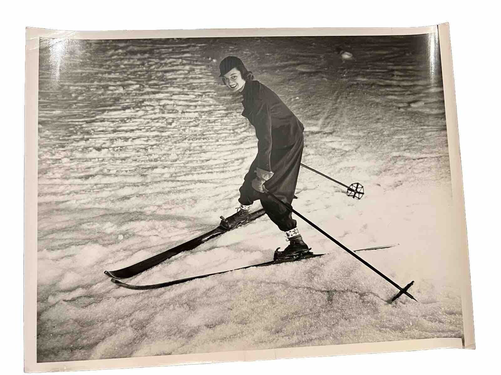 Vintage-Original Ski Photo 1937  (RARE)