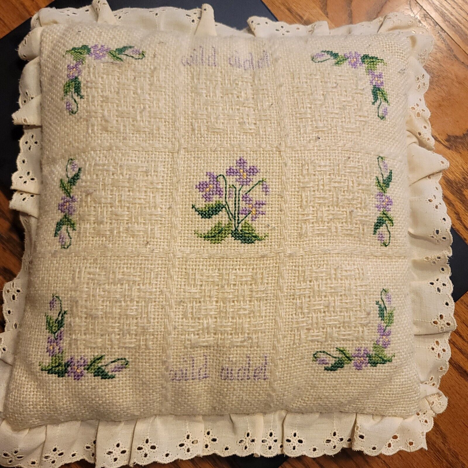 VTG Handmade Stitch Toss Pillow•Wild Violets•Eyelet•Soft•Floral•Country Cottage