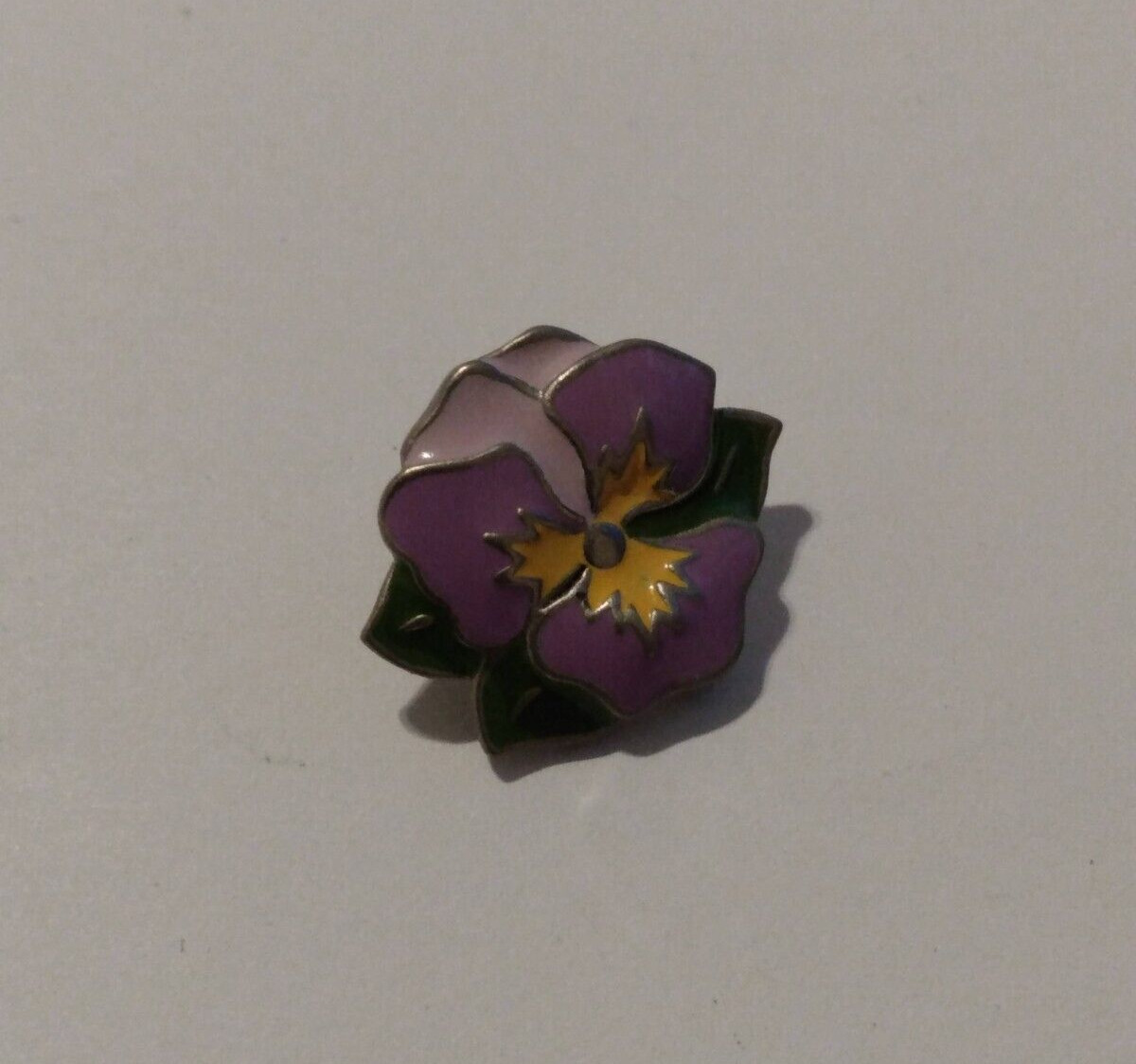 Small Purple Lavender Pansy Flower Lapel Pin