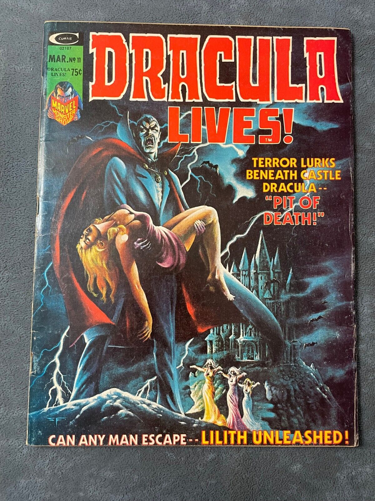 Dracula Lives #11 1975 Marvel Comics Horror Magazine GGA Cover VG/FN