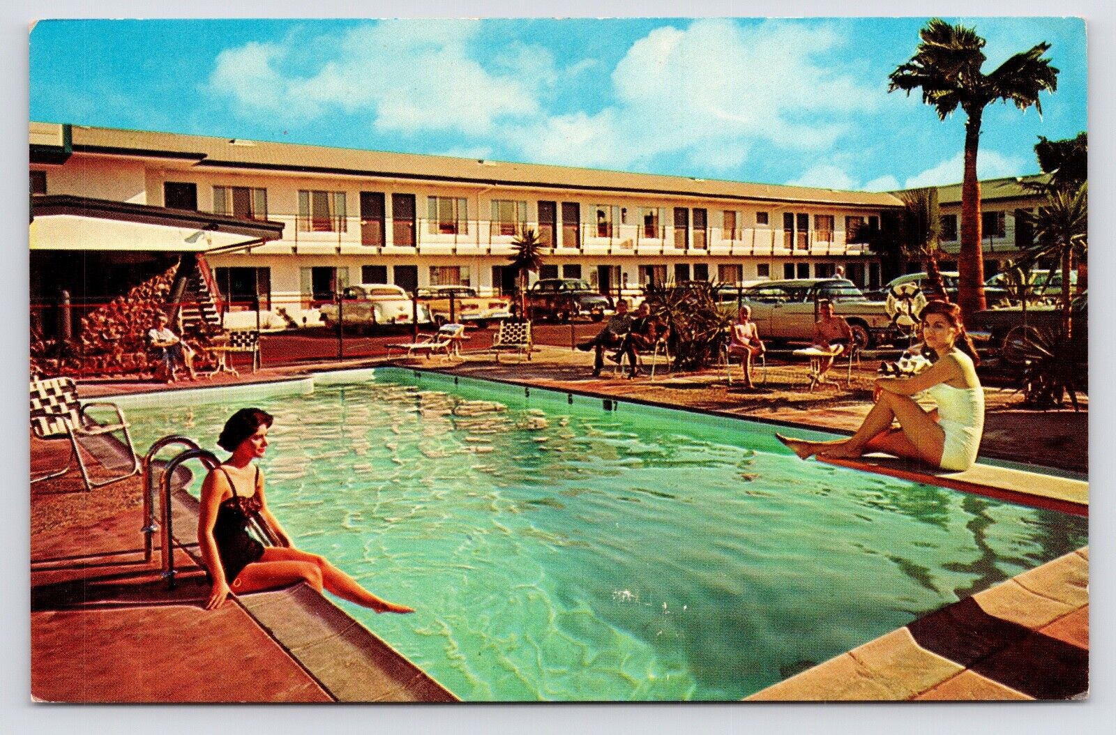 c1950s~Coronet Motel~Hollywood Boulevard~California CA~Pool Scene~VTG Postcard