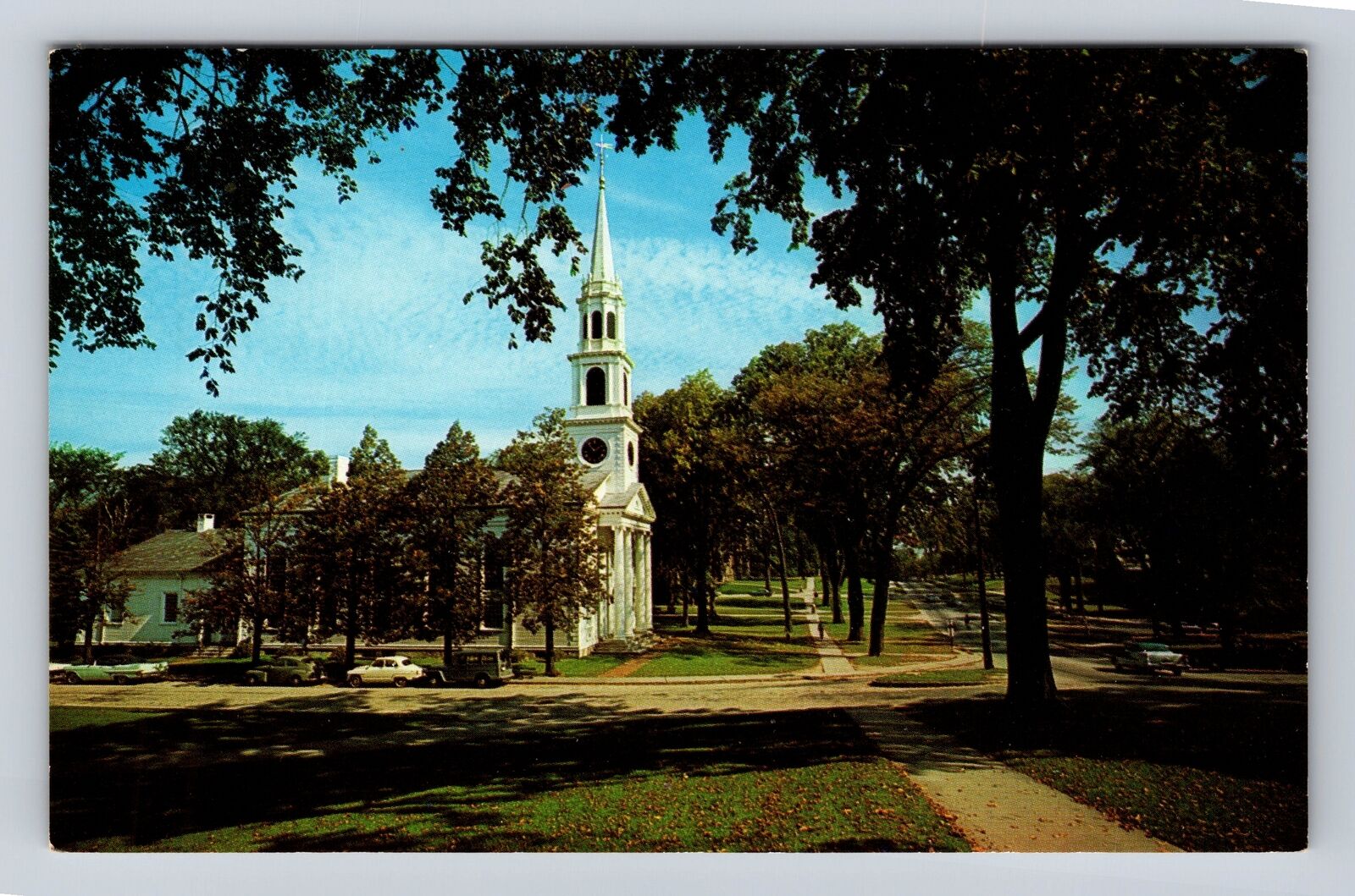 Williamstown MA-Massachusetts, Williams College, White Church, Vintage Postcard