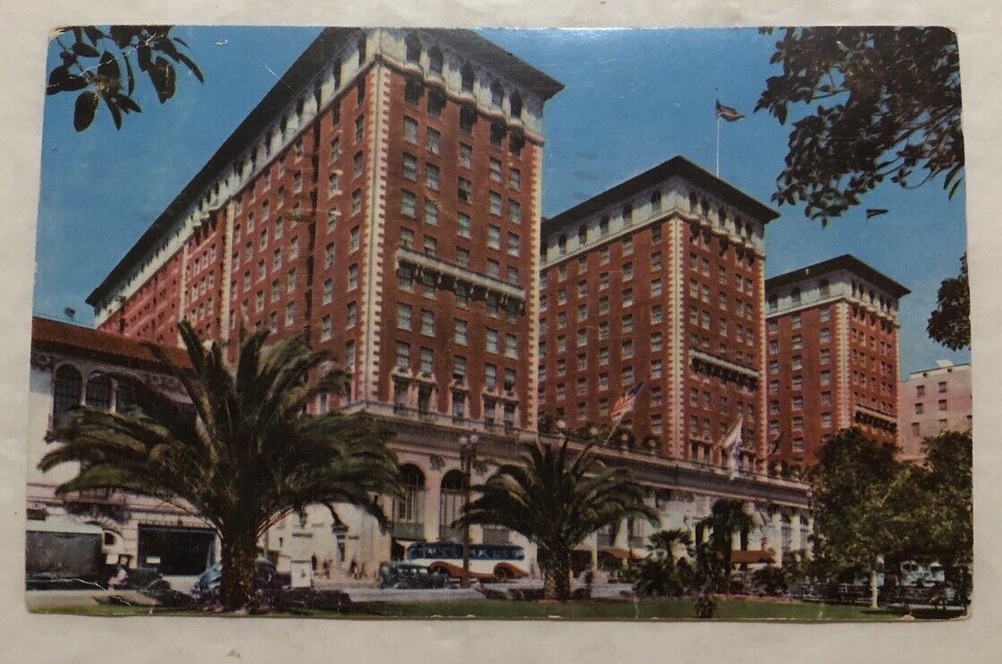 The Biltmore Hotel Los Angeles 13, California. Postcard (P2)