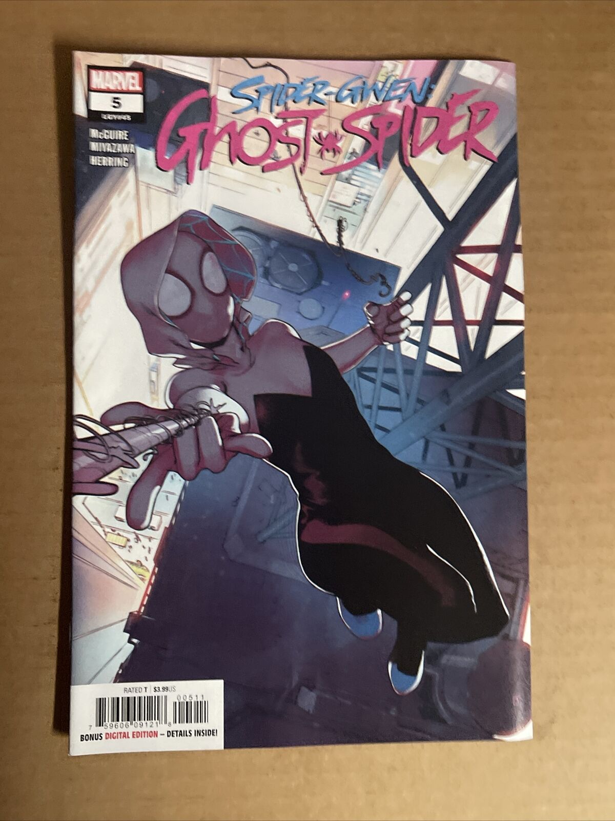 SPIDER-GWEN GHOST SPIDER #5 FIRST PRINT MARVEL COMICS (2019) SPIDER-MAN