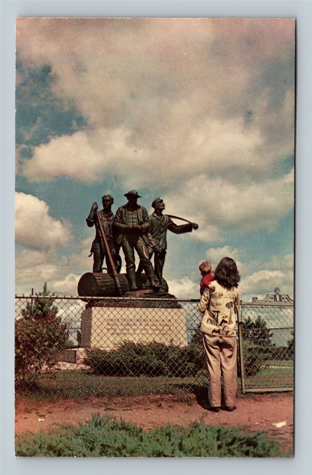 Oscoda, Tawas MI, Lumberman\'s Memorial, Au Sable River Vintage Michigan Postcard
