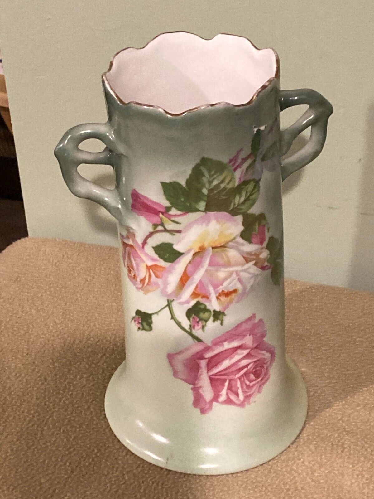 ANTIQUE / C.T. ALTWASSER / SILESIA / HAND PAINTED/ SIGNED / TALL VASE / ROSES