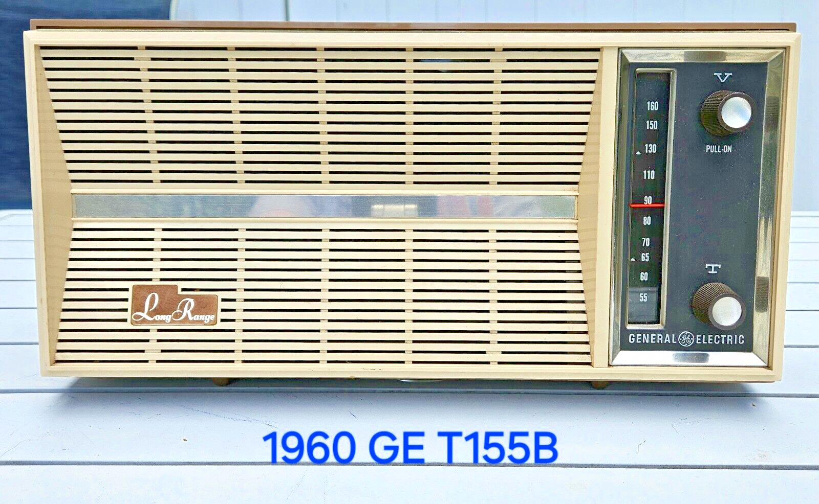 1960 General Electric Model T155B Long Range AM Radio in Cocoa and Cream