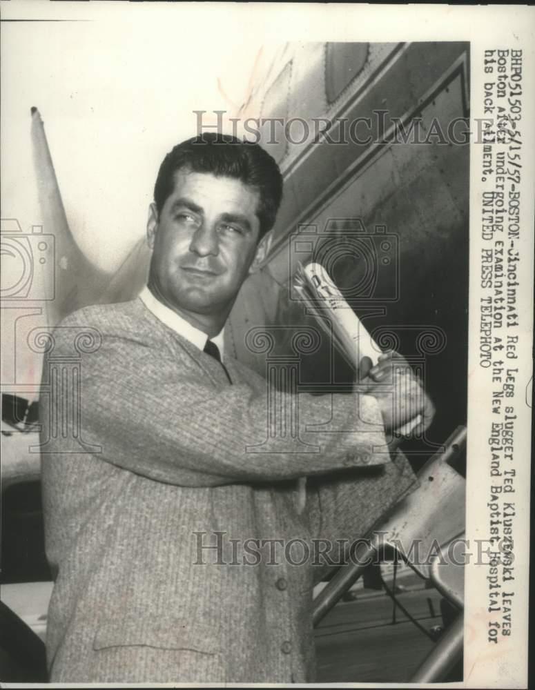 1957 Press Photo Boston-Cincinnati Red Legs slugger Ted Kluszewski  - mjx70577