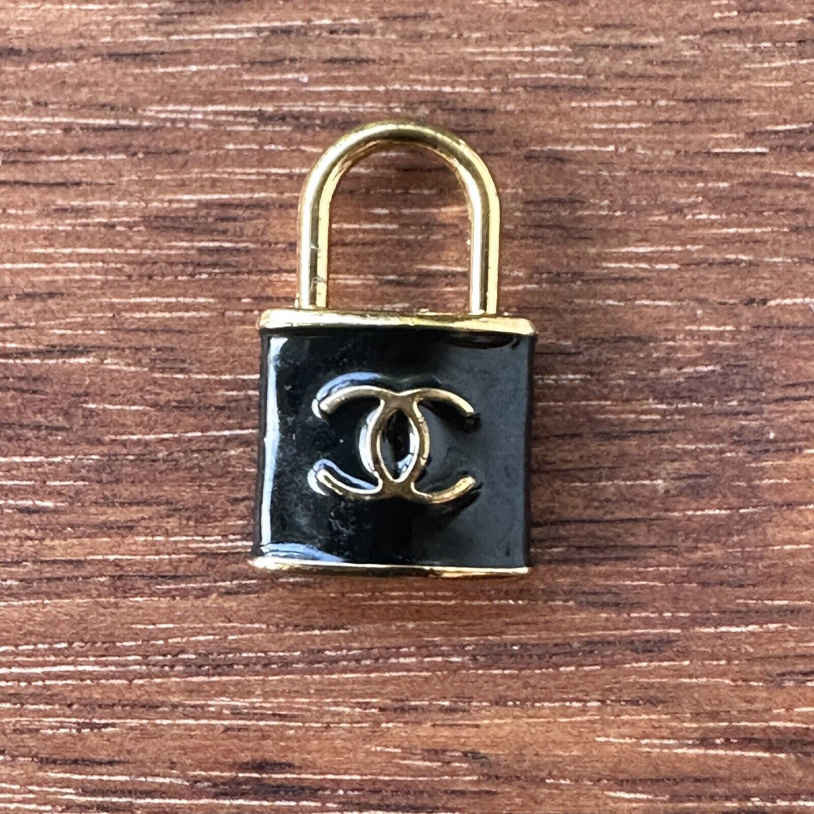Designer Gold & Black Chanel Solid Bottom Lock, 15mm