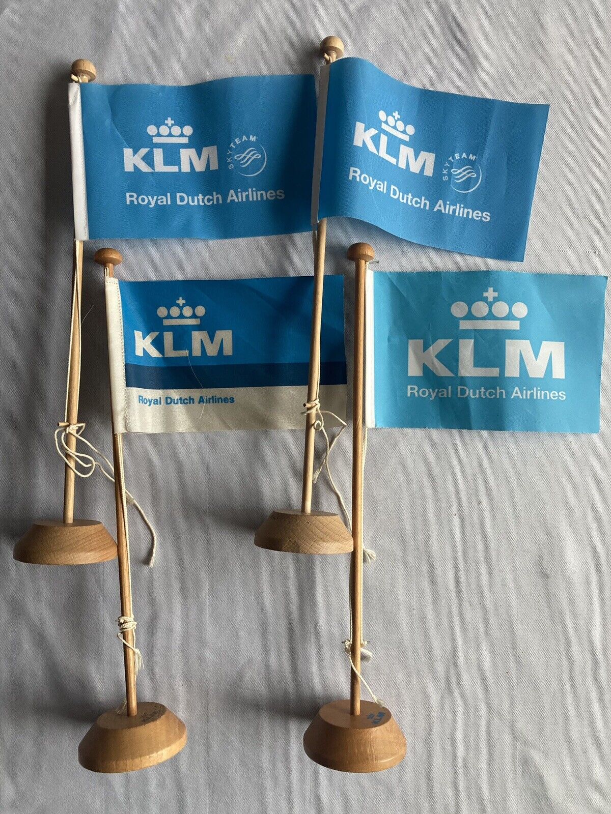 4 KLM ROYAL DUTCH AIRLINES Travel Agent Wood Base/Pole Desk Flags