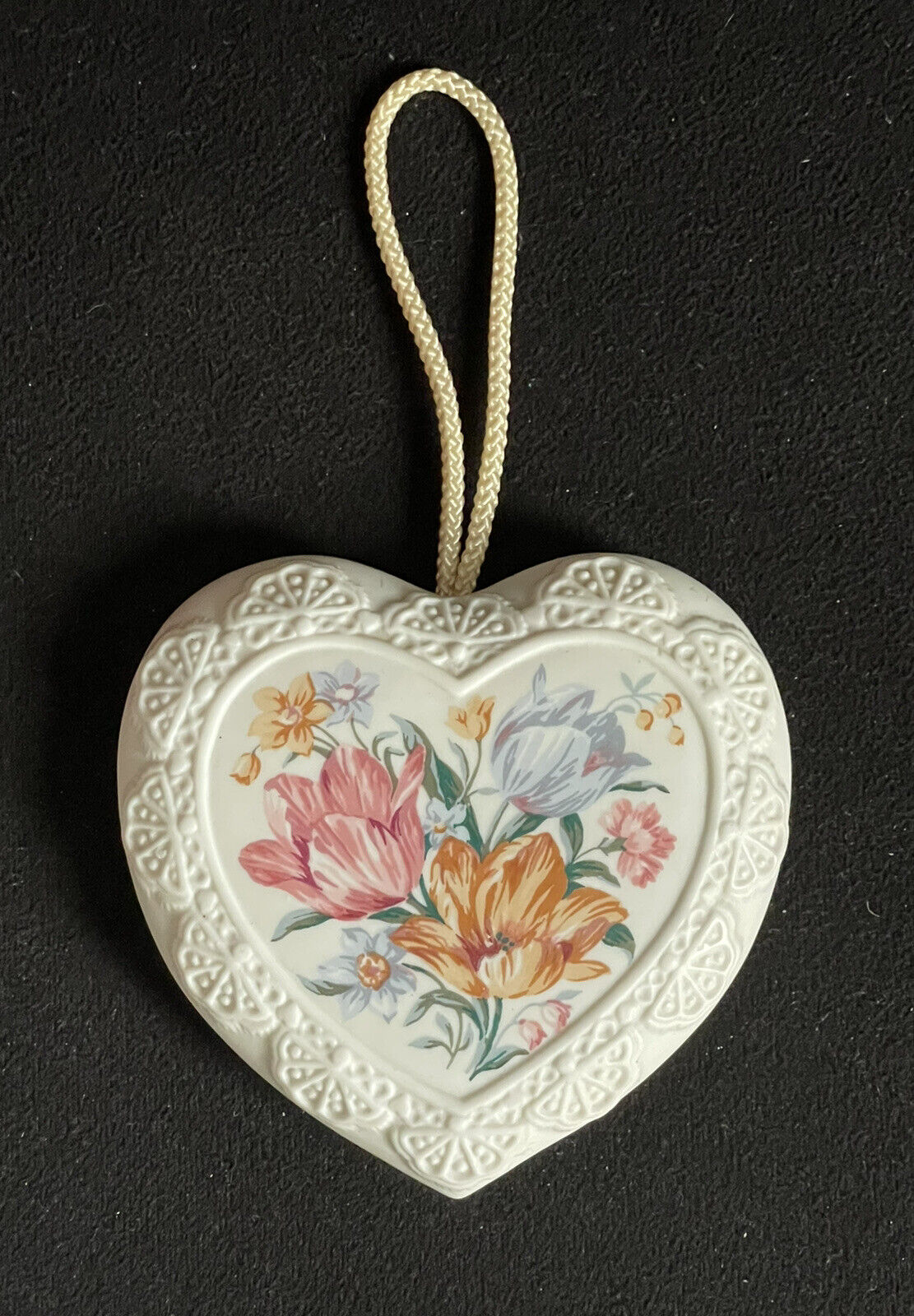 Vintage Avon Porcelain Heart Pomander Sachet Potpourri Floral Embossed Ornament