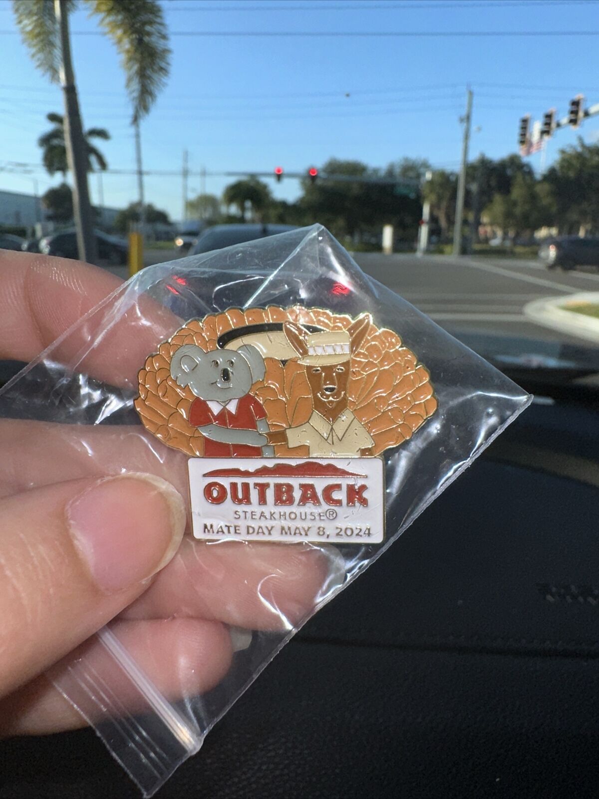 OUTBACK STEAKHOUSE PIN SPECIAL EVENT Mate Day May 8th 2024