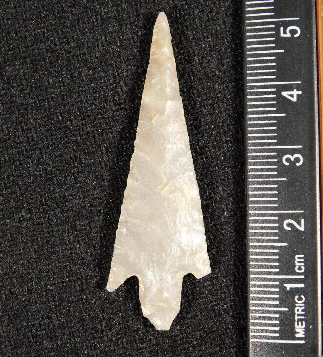 Ancient FLARED SHOULDER Stemmed Form Arrowhead or Flint Artifact Niger 2.52