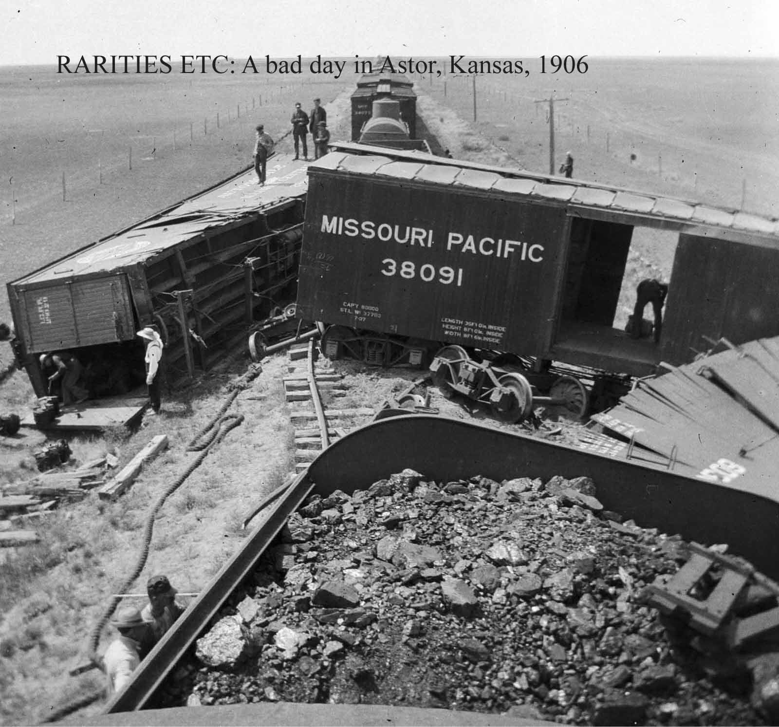 Astor, Kansas train wreck circa 1906 Missouri Pacific 6 negatives telegraphing