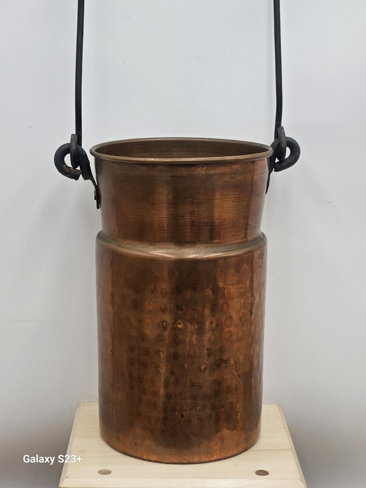 Vtg Hand Beaten Copper Pot  Wooden Handle Primitive Cylinder Shape 