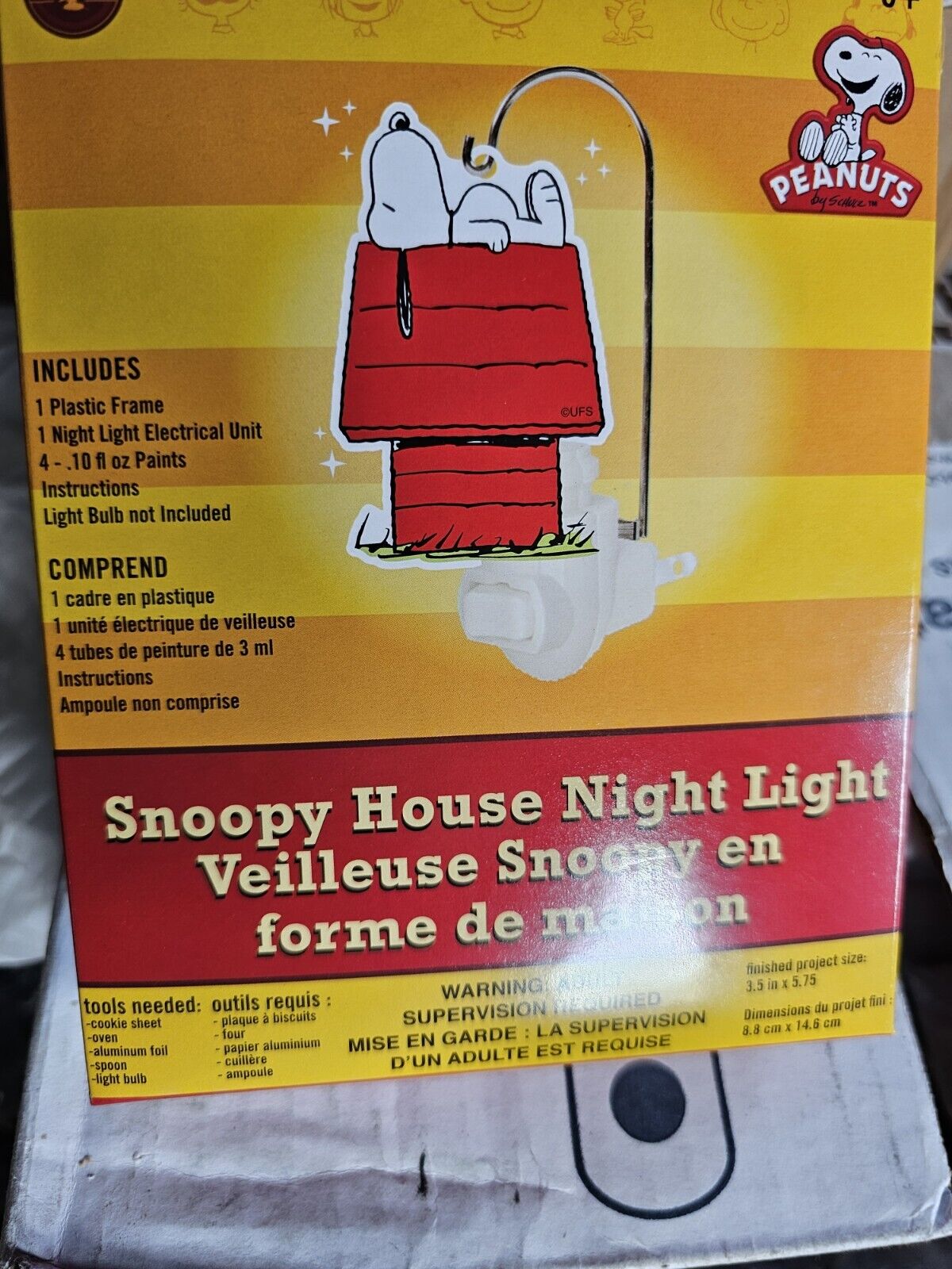 Peanuts Snoopy Dog House Night Light Set | Craft Plastic | New