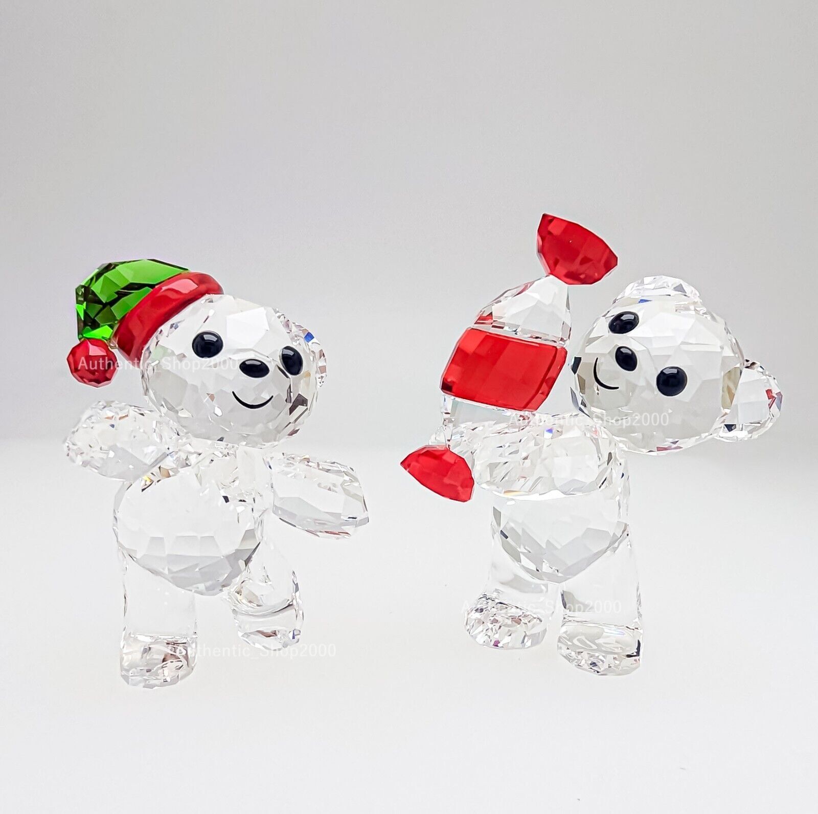 Swarovski Crystal Kris Bear Holiday Annual Edition Figurine 2023 5652642