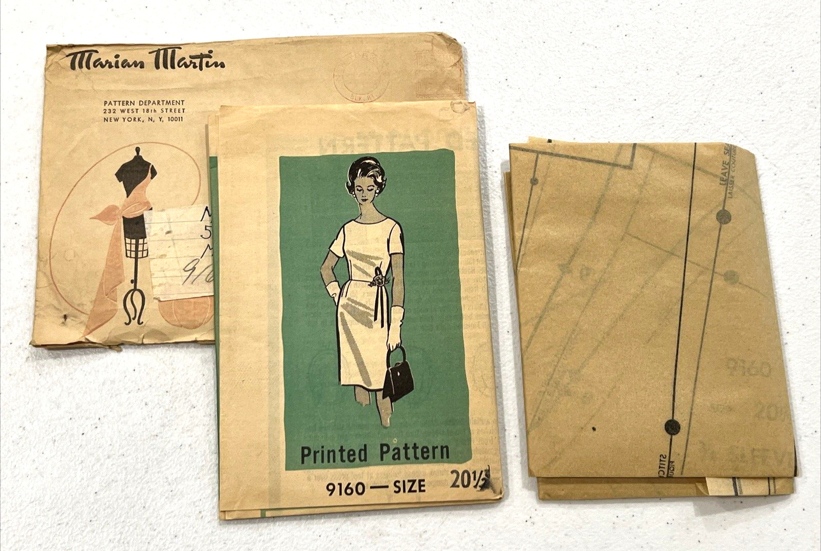 Vintage Marian Martin Sewing Pattern 9160 Womens Size 20 1/2 Dress UNCUT